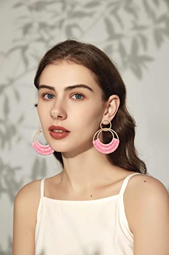 Raffia Hoop Earrings for Women Fun Boho Summer Beach Earrings Lightweight Handmade Straw Wicker Rattan Dangle Earrings Statement Geometric Round Drop Earrings - color: Pink - Round