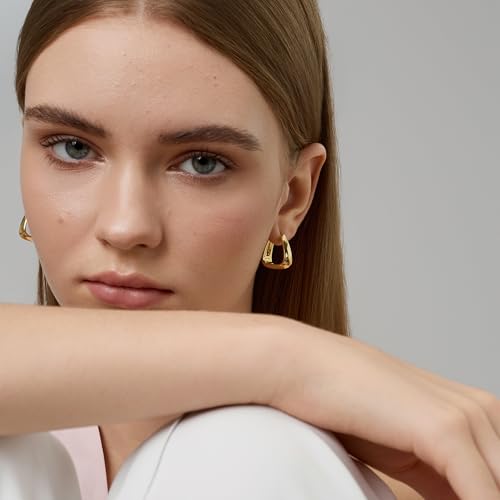FRUMOS 18K Gold Plated Chunky Hoop Earrings for Women Fashion Thick Gold Hoops Set Jewelry for Birthday Christmas Gifts - color: Chunky Hoop Earrings