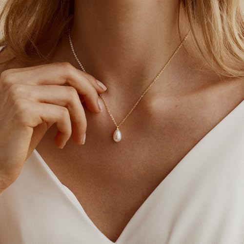Pearl Necklaces for Women,Dainty Gold Pendant Necklaces Waterproof Jewelry | 14K Gold Plated Pearl Necklaces,Dainty Elegant Wedding Necklace,Small Cute Adjustable Minimalist Necklace,Non Tarnish Jewelry - color: GOLD-1