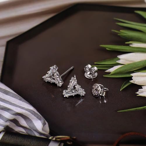 Moissanite Stud Earrings for Women, DF/VVS Clarity, Sterling Silver with 18K White Gold Plated - style: 0.6 Carat Geometric