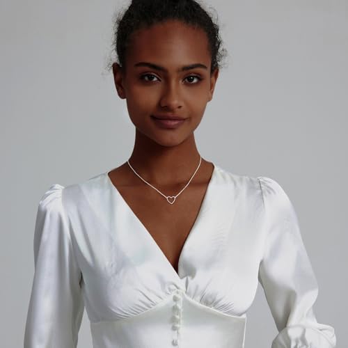 Airmb Heart Necklace for Women Gold/Silver Plated Trendy Heart Choker Lover Pendant Hypoallergenic Fashion Gold/Silver Necklace for Women Love Jewelry Gift for Women Girlfriend - color: Hollow-Heart-Silver