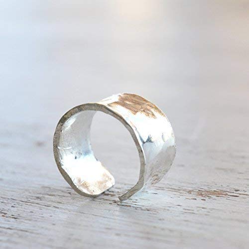 Ear Cuff for Non Pierced Ears Cartilage helix Hammered Ear Cuff for Women Jewelry Earring - color: Silver