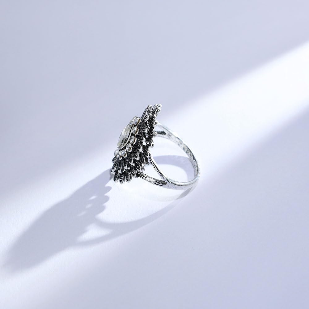 Boho Retro Rhinestone Ring Ethnic Big Flower Crystal Finger Ring Trendy Statement Tribal Indian Dance Costume Ring Jewelry for Women