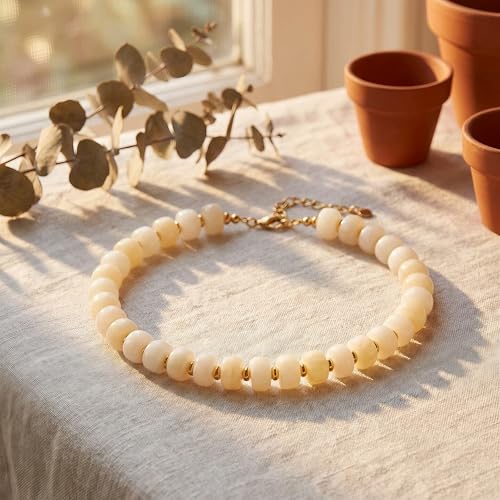 Chunky Beaded Necklace for Women, Colorful Boho Statement Necklace, Gold Chunky Resin Large Bead Necklace, Waterproof Summer Beach Jewelry Gifts for Women - color: Beige