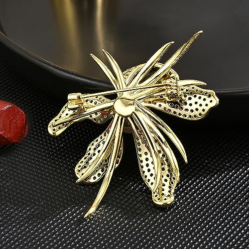 Brooches and Pins for Women Elegant Flower Pearl Brooches Costume Broches Jewelry Lady Christmas Pin for Women - style: Magnolia Flower