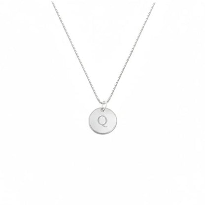 OAK & LUNA - Sterling Silver A-Z Initial Disc Necklace - Letter Pendant on Box Chain, Elegant & Gift‑Ready - style: Letter Q