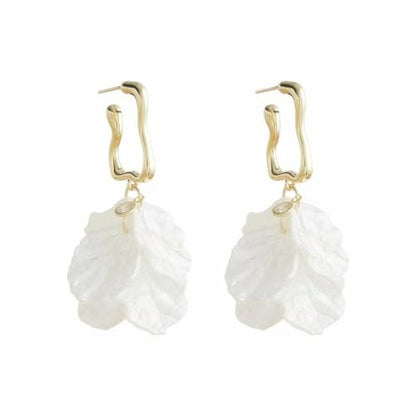 Seashell Pearl Stud Earrings for Women Ocean Sea Theme Sweet Double Layer Acrylic Shell Lightweight Dangle Drop Earrings for Summer Beach Holiday Halloween Party Jewelry Accessories - color: Geometric seashell earrings