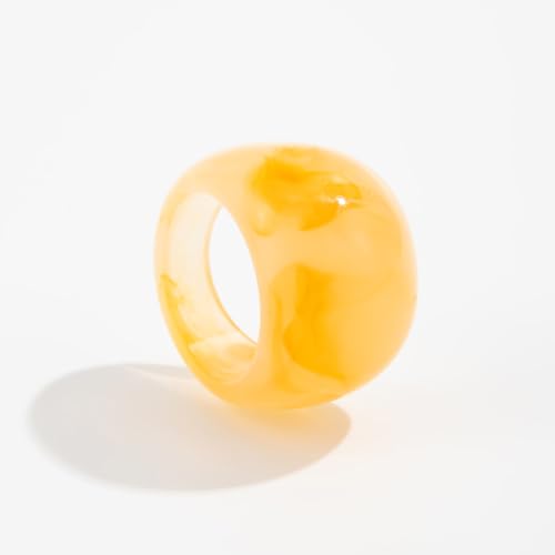 Chunky Transparent Acrylic Ring for Women Candy Color Knuckle Finger Rings Resin Plastic Wide Rings Trendy Y2k Statement Ring Charm Geometric Jewelry Present for Women - color: Yellow