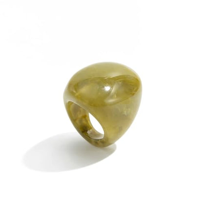 Women's Chunky Statement Resin Ring - Big Acrylic Fashion Jewelry with Marble/Amber Pattern, Lightweight Retro Ring for Daily/Party Wear - color: Green