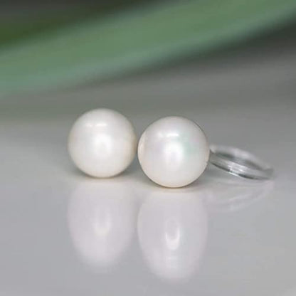 Round Simulated Shell Pearl Invisible Clip-On Earrings for Non-Pierced Ears (6mm, White)