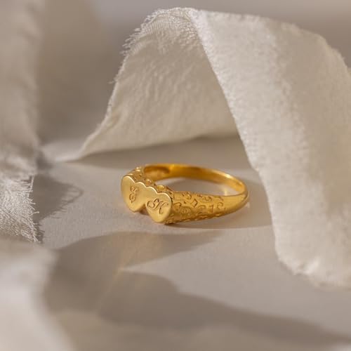 CAITLYNMINIMALIST Personalized Initial Letter Signet Ring, Custom Heart Gold Ring, 18K Gold Plated Silver, Personalized Gift for Women, Gift for Mom