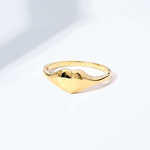 Amazon Essentials 14K Plated Sterling Silver Round Signet Ring - color: Yellow Gold, size: 7, style: Heart