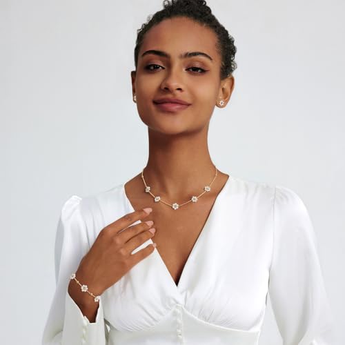 Zeffy Gold Pearl Necklace for Women, Dainty 14K Gold/Silve Plated Layered Pearl Choker Pearl Earrings Pearl Bracelets Wedding Trendy Gold Jewelry Set for Women Gifts - style: Gold Daisy Pearl Necklace Set-3PCS