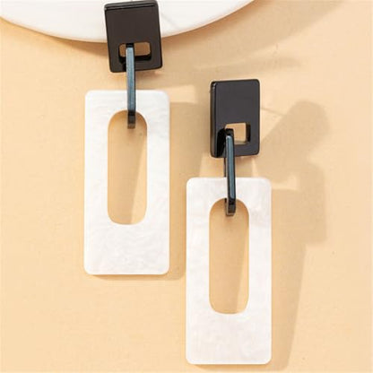 Boho Lightweight Retro Simple Acrylic Splicing Rectangle Earrings for Women Creative Exaggerated Statement Dangle Drop Earrings Jewelry - color: Black White