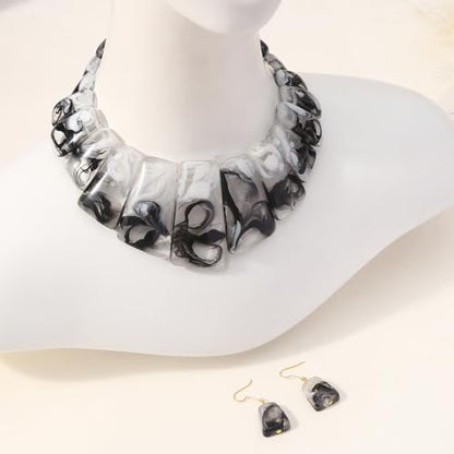 DATOA Chunky Resin Geometric Necklace Earrings Set for Women Boho Modern Statement Necklace Jewelry Accessories - color: Black and White