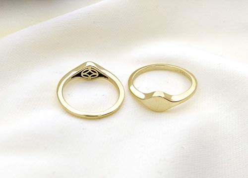 Women Round Signet Ring in Solid Gold 9K, 14K, & 18K, Personalized Chevalier, Custom Initial Engraved Ring, Personalized Birthday Gift, RN330