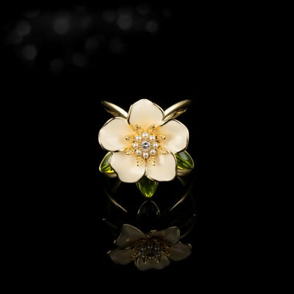 Elegant Gardenia Flower Scarf Ring for Women CZ Crystal Floral Silk Scarf Clip Scarves Buckle Shawl Brooch Statement Finger Ring Decoration Accessories for Mother