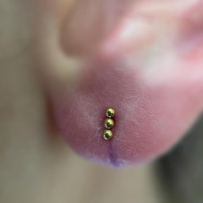 1PC ASTM F136 Titanium Mini Threadless Flat Back Stud 18G 6mm 8mm for Conch Helix Flat Tragus Labret - color: Linear Cluster - Tit