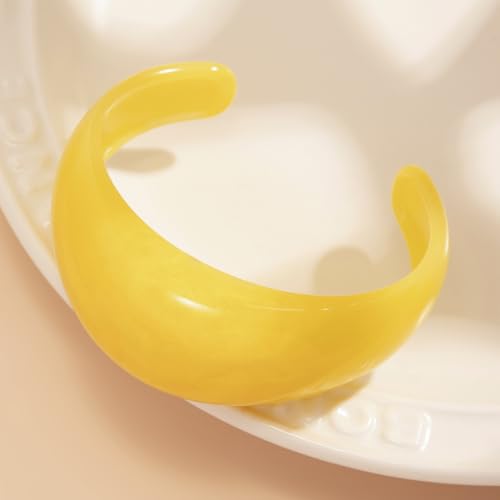 Colorful Acrylic Resin Open Cuff Bracelets Simple Transparent Chunky Thick Bangle Statement Irregular Geometric Resin Wide Wristband Chunky Acetate Wrap Cuff Bracelets - color: Yellow