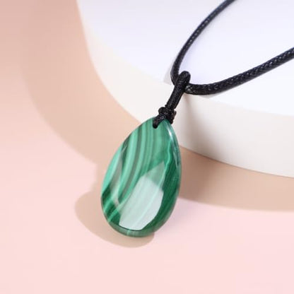 Teardrop Gemstone Necklaces for Women, Healing Crystal Pendant Necklace Birthstone Jewelry for Women - color: Malachite