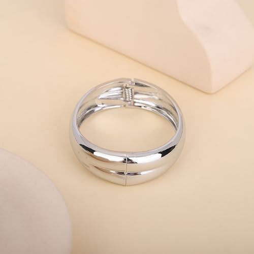 Grunge Minimalist Metal Wide Irregular Oval Bangle Cuff Bracelet Hammered Open Wrist Cuff Gothic Chunky Bangle Statement Bracelets for Women