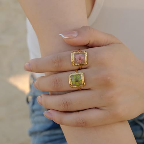 Hebelee Handmade Dried Flower Statement Ring for Women | Gold-Toned Stainless Steel,Adjustable,Pressed Blossom Forget-Me-Not Flowers Open Band Rings,Wedding Holiday Jewelry - color: Square Green