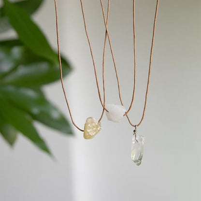 Crystal Holder Necklace for Women Natural Gemstone Crystal Pendant Necklace Handmade Boho Sun Necklace Summer Beach Jewelry Accessories - color: Yellow