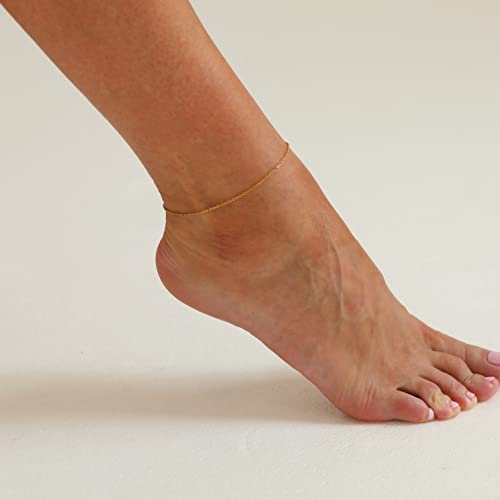 Dainty Ankle Bracelets for Women 18K Gold Plated Waterproof | Satellite Beaded Herringbone Lip Chain Anklets Simple Minimalist Summer Beach Foot Jewelry, Gift Box Included - color: O Chain-Gold