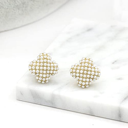 YOQUCOL Simulated Pearl Flower-Cluster Shape Clip On Stud Earrings Non Pierced Ear Earrings for Women - color: Four-leaf