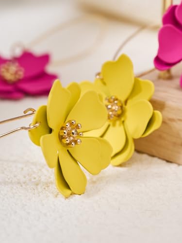 WCRAZYE Bohemian Daisy Flower Earrings Necklace Sets for Women Unique Trendy Boho Matte 3D Gold Flower Floral Petal Statement Earring Wedding Jewelry - color: Yellow