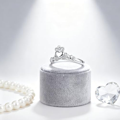 Granddaughter Daughter Hug Ring For Hope Rings, Stainless Steel Inspirational Jewelry Engraved Always With You Love You Forever Message Adjustable Non Tarnish Jewelry Birthday Gift Card - color: Silver Crown