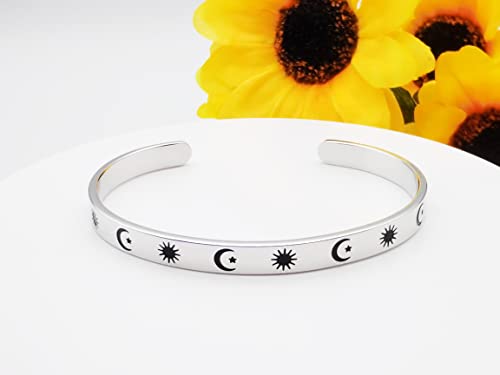 Dczosily Inspirational Bracelets for Women Stainless Steel Cuff Bracelet Engraved Jewelry Motivational Bangles Personalized Gifts for Best Friend/Mom - style: Sister-A sister is God's way of making sure we never walk alone