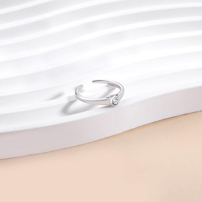 0.1CT Moissanite Toe Ring for Women - 925 Sterling Silver Moissanit Jewelry | Adjustable Bezel Set Solitaire Toe Ring D Color VVS1 Summer Beach Open Toe Rings Foot Jewelry