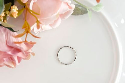AeraVida Stylish Twist Oxidized and Polished Sterling Silver Band Ring | Ring for Women | Adorable Gift for Daughter | Anniversary Jewelry Gift Ring Size 7-9