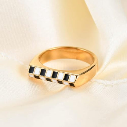 MYNENEY Stainless Steel Square Shape Signet for Men Statement Ring - color: B&W Lattice
