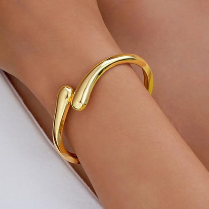 Gold Bracelets for Women Trendy Silver Bangle Cuff Bracelet Jewelry Gifts | Adjustable Size, 14K Gold Plated Chunky Bracelet - color: Gold