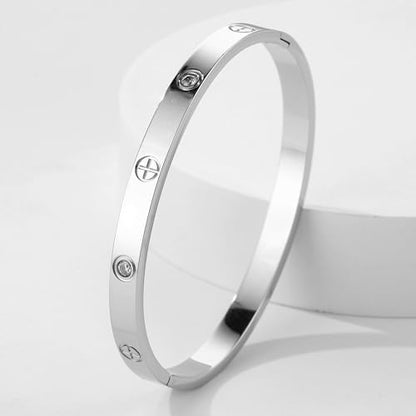 Women's Stainless Steel 18K Gold-Plated Cubic Zirconia Bracelet, Love and Friendship Jewelry Bracelet, Cuff Crystal Jewelry for Mother's Day, Father's Day, Valentine's Day, the Best Gifts for Married and Birthdays - color: Zircon+Cross Silvery