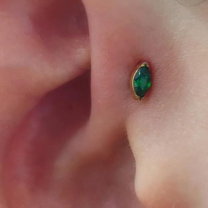 1PC Tragus Conch Helix Flat Labret Piercing Jewelry 16G 6mm 8mm - ASTM F136 Titanium Cartilage Earring Flatback Stud, Implant Grade Internally Threaded Hypoallergenic Body Jewelry (Clear CZ) - color: Green Marquise CZ - Gold