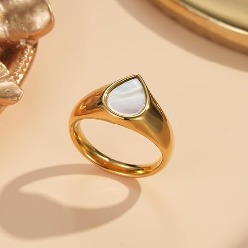 YeGieonr Gold Rings for Women Trendy Non Tarnish Chunky Gold Plated Ring, Waterproof Stainless Steel Gold Jewelry Gift - color: Heart Shell, size: 6