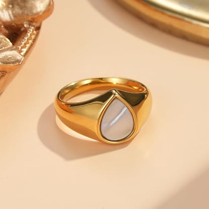 YeGieonr Gold Rings for Women Trendy Non Tarnish Chunky Gold Plated Ring, Waterproof Stainless Steel Gold Jewelry Gift - color: Heart Shell, size: 10