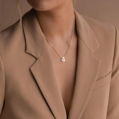 WFYOU Silver Gold Pearl Necklaces for Women 14K Gold Plated Dainty Necklace | Wedding Charm Pendant Necklace, Simple Pearl Necklace Waterproof Non Tarnish, Pearl Jewelry, Mothers Day Bridesmaid Gifts - color: Gold, size: 8mm