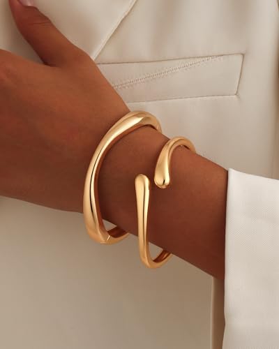 2pcs Gold Bangle Bracelets for Women, Trendy Hinged Cuff Open Wide Chunky Gold Bracelet Stack Arm Cuff Jewelry for Women - color: Bracelet Stack