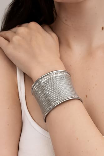 Touchstone Indian Bollywood Desire Brass Base Exotic Workmanship Free Size Cuff Bracelet in Antique Gold Or White Or Copper Tone for Women. - style: 1 D063 White