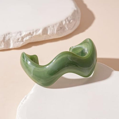 Creative Wave-shaped Opening Cuff Bracelets Statement Colorful Geometric Chunky Bangle Bracelets Acrylic Resin Irregular Wristbands for Beach Vacation Jewelry - color: Green