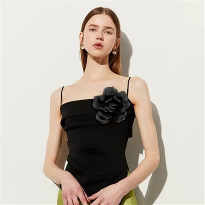 Flash Camellia Flower Brooch Pin for Women Men Elegant Texture Fabric Dahlia Rose Floral Brooches Lapel Pins Dainty Wedding Holiday Party Costume Dress Accessories Jewelry - color: Black