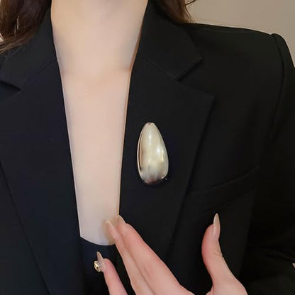 Geometric Teardrop Brooch for Women Gold Silver Statement Metal Brooch Pins Chunky Irregular Round Lapel Pin Coat Sweater Scarves Shawl Brooches Fashion Wedding Party Prom Jewelry - color: silver teardrop