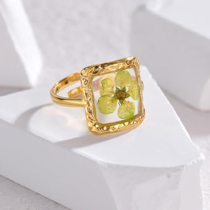 Hebelee Handmade Dried Flower Statement Ring for Women | Gold-Toned Stainless Steel,Adjustable,Pressed Blossom Forget-Me-Not Flowers Open Band Rings,Wedding Holiday Jewelry - color: Square Green