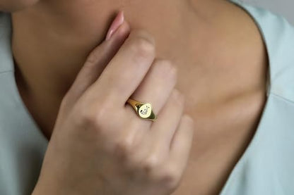 Engraved Name Initials Ring - Custom Initial Ring - Personalized Signet Ring - Small Delicate Teardrop Ring
