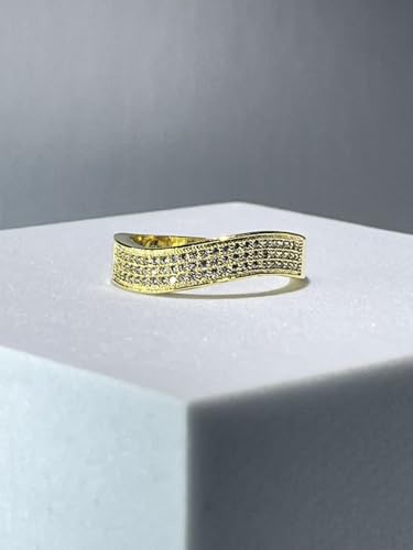HEXAJOLIE Ribbon Statement Band Ring for Women | Elegant Gold Jewelry Accessories | Perfect for Party & Date Night | Hypoallergenic & Durable - color: Gold