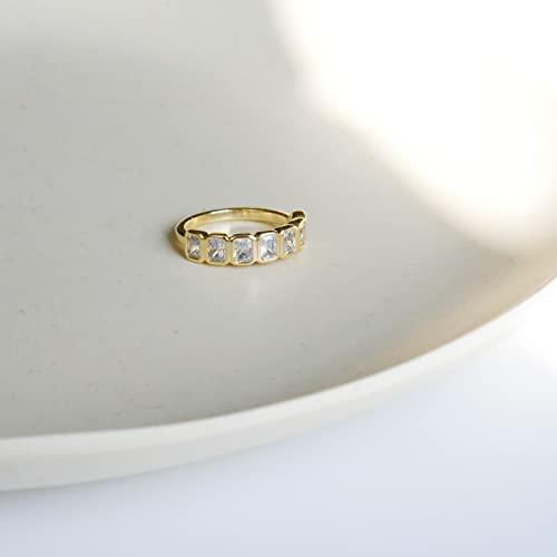 espere Emerald Cut Bezel Set CZ Halfway Eternity Band | 7 Stone Wedding Anniversary Band Bridal Set - color: Large CZ - 4*3mm